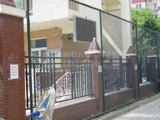 球场护网-01