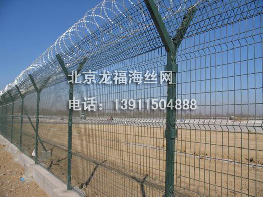 机场护栏网生产厂家㘭㄰
