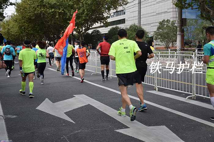 采购的用于马拉松的铁马护栏，后期该怎么保养